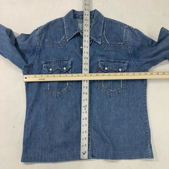 Vintage Levi's Pearl Snap Chambray Top Size M Studded Silver Streak Pockets - Picture 6 of 10